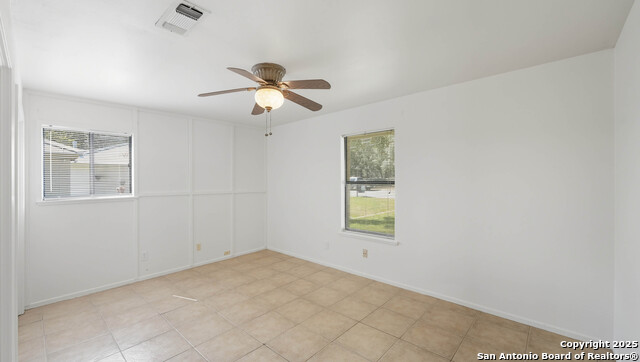 Image 50 of 52 For 530 Oakwood Blvd.