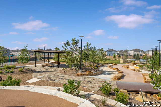 Image 17 of 21 For 14649 Maple Terrace