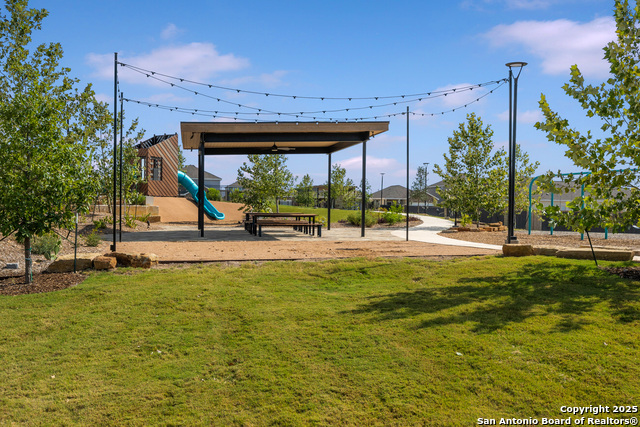 Image 19 of 21 For 14649 Maple Terrace