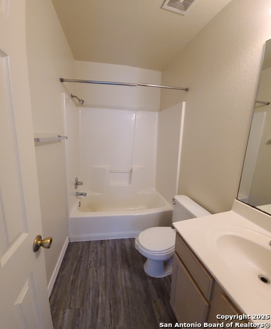 Image 18 of 20 For 806 Sagewood Trl 806