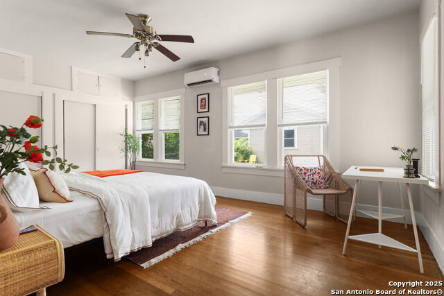 Image 20 of 32 For 502 Courtland