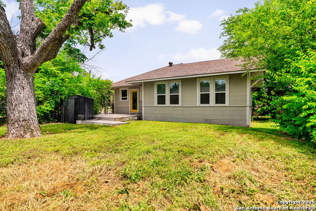 Image 29 of 32 For 502 Courtland