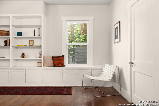 Image 6 of 32 For 502 Courtland