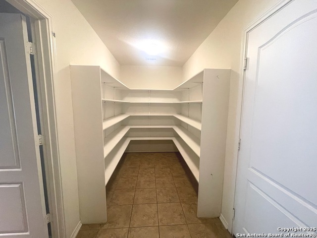 Image 19 of 21 For 6419 Wind Trce