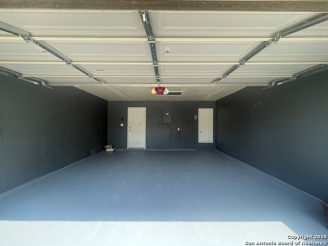 Image 20 of 21 For 6419 Wind Trce