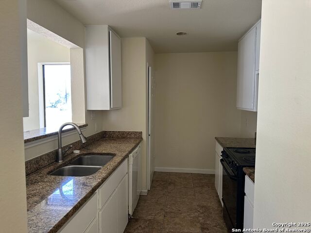 Image 5 of 13 For 603 Oak Park  603