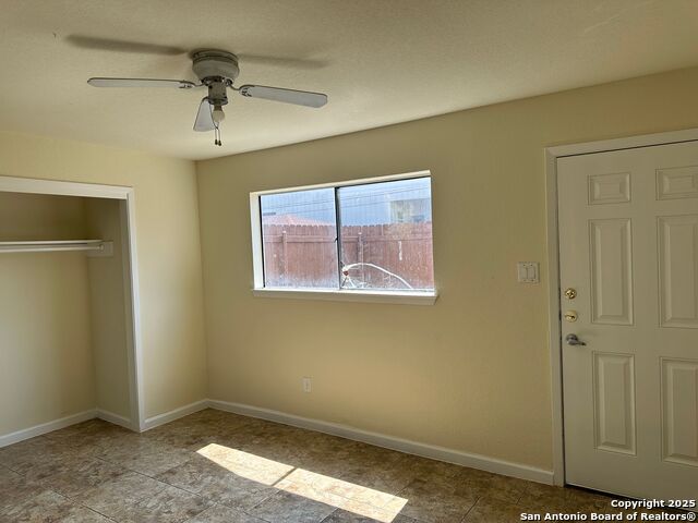Image 7 of 13 For 603 Oak Park  603