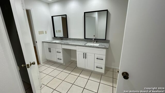 Listing photo id 5 for 11771 Spring Song