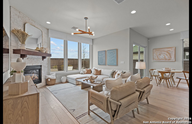 Image 17 of 38 For 1420 Hallettsville