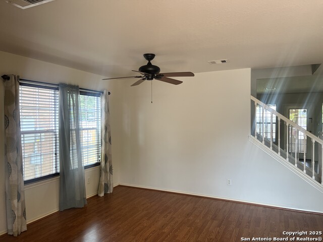 Image 2 of 25 For 5119 Terrace Wood