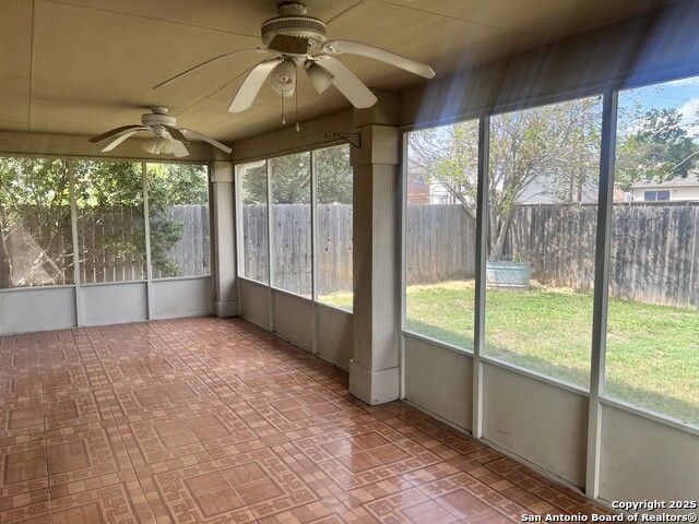 Image 22 of 25 For 5119 Terrace Wood