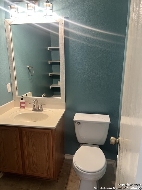 Image 4 of 25 For 5119 Terrace Wood