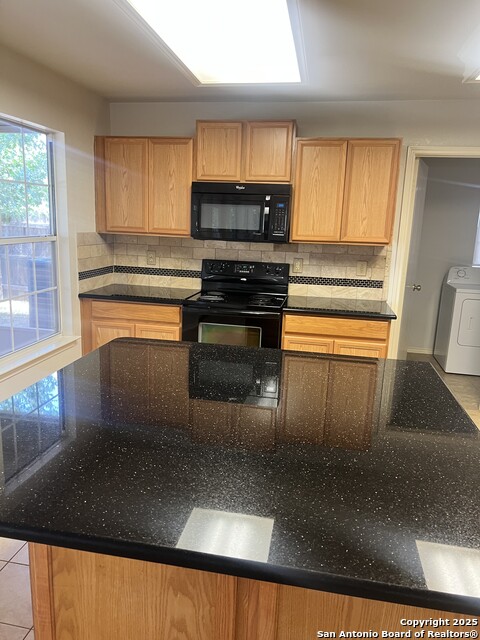 Image 6 of 25 For 5119 Terrace Wood