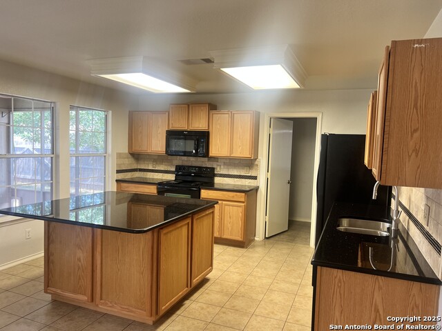 Image 8 of 25 For 5119 Terrace Wood