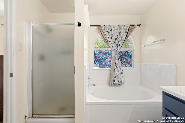 Image 21 of 33 For 719 Leopard