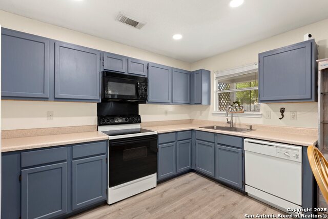 Image 9 of 33 For 719 Leopard