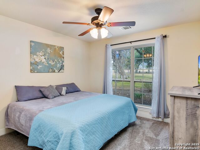 Image 27 of 62 For 272 Schaper