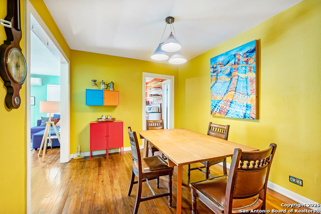 Image 10 of 29 For 513 Rosewood W