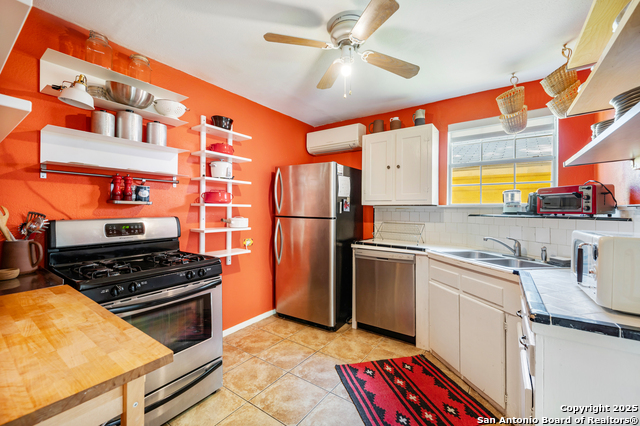 Image 11 of 29 For 513 Rosewood W