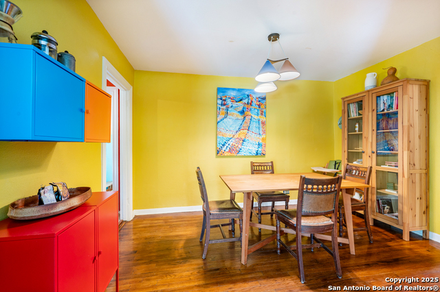 Image 9 of 29 For 513 Rosewood W