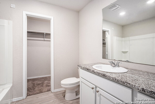 Image 12 of 16 For 10410 Varmus Dr