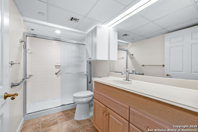 Image 6 of 32 For 1 Towers Park Ln  402