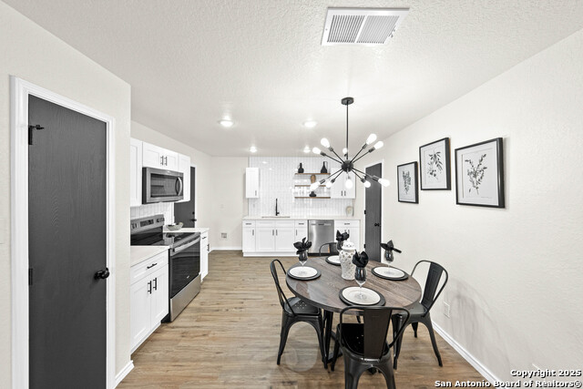 Listing photo id 8 for 6619 Highland Grass