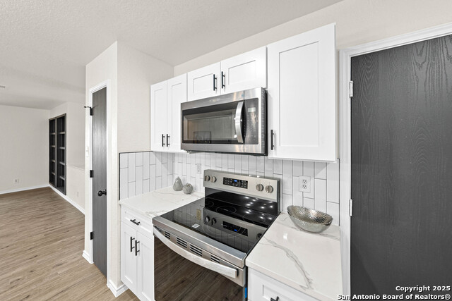 Listing photo id 11 for 6619 Highland Grass