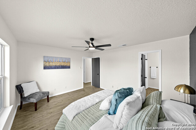 Listing photo id 16 for 6619 Highland Grass
