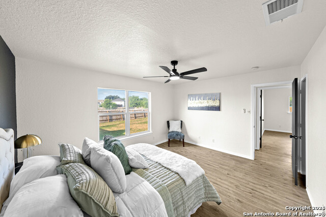 Listing photo id 17 for 6619 Highland Grass