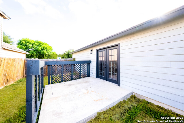 Listing photo id 28 for 6619 Highland Grass
