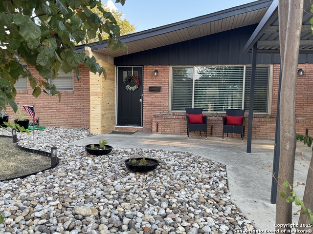 Listing photo id 2 for 362 Springwood