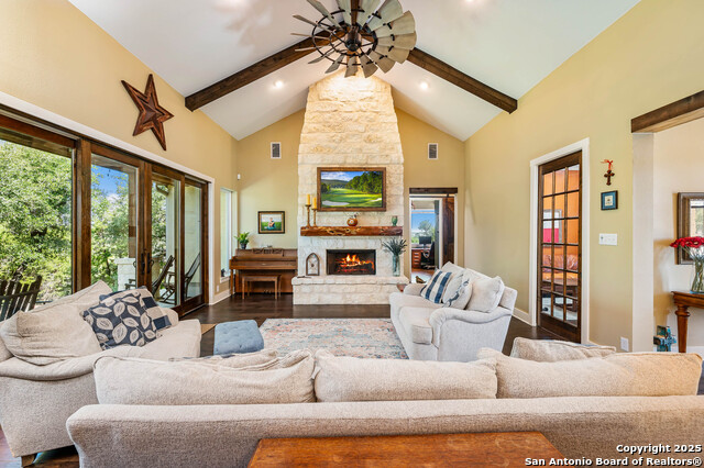 Image 10 of 49 For 2337 Comal Springs