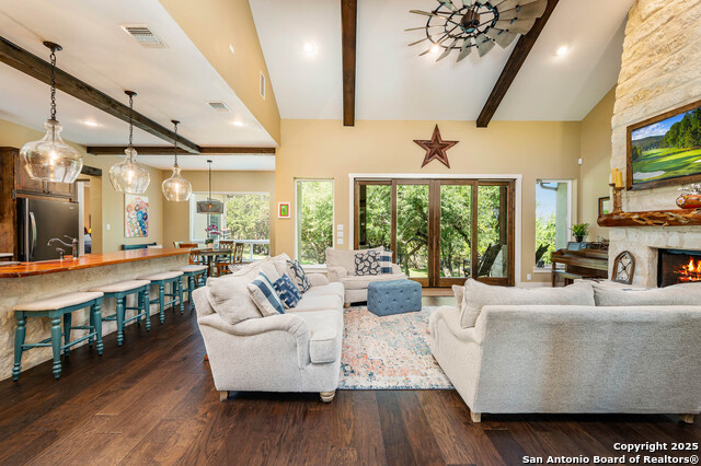 Image 12 of 49 For 2337 Comal Springs