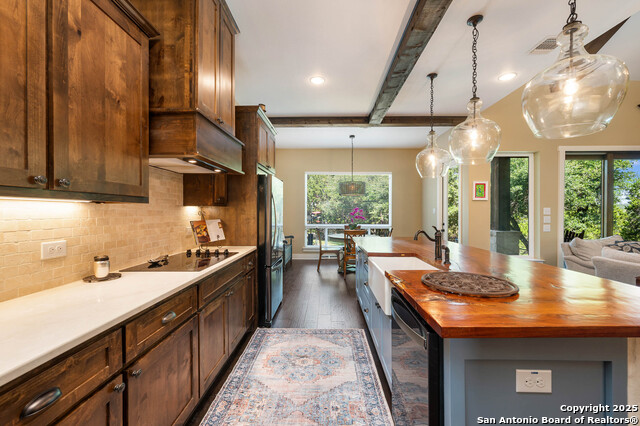Image 14 of 49 For 2337 Comal Springs