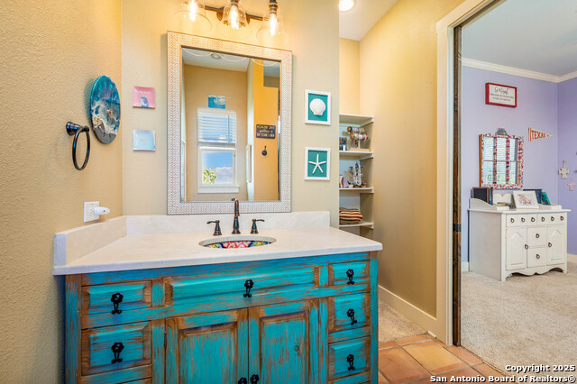 Image 27 of 49 For 2337 Comal Springs