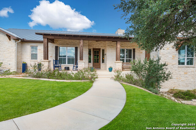 Image 3 of 49 For 2337 Comal Springs