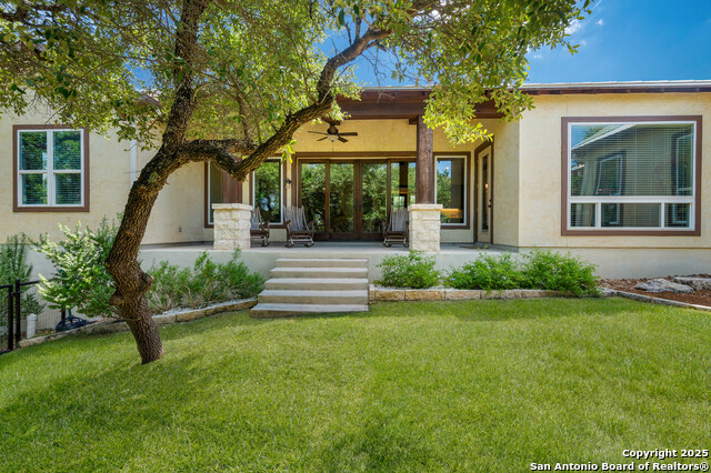 Image 33 of 49 For 2337 Comal Springs