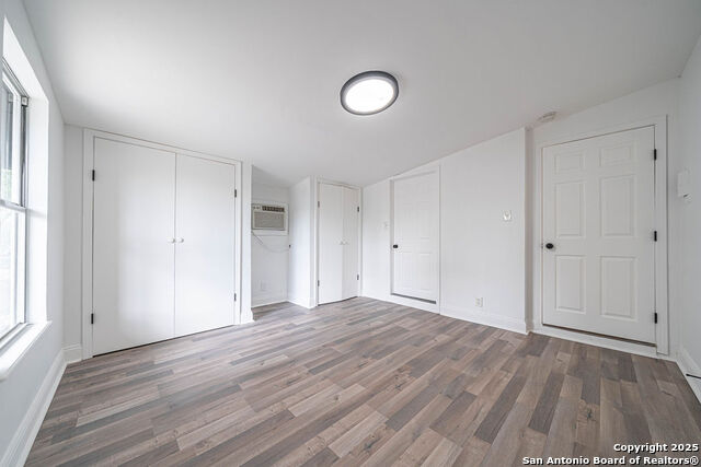 Image 10 of 12 For 451 Anton  