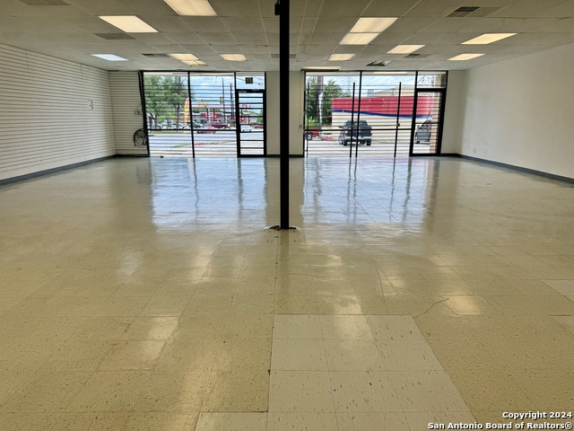 Listing photo id 1 for 13327 Nacogdoches 6 & 7