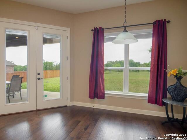 Image 9 of 24 For 280 Sittre Dr