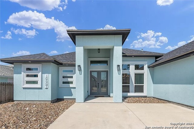 Listing photo id 0 for 15621 Three Fathoms Bank