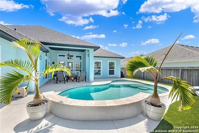 Listing photo id 27 for 15621 Three Fathoms Bank