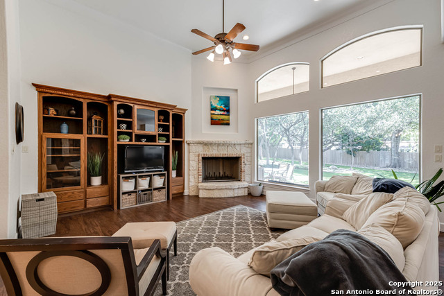 Image 6 of 32 For 132 Long Bow Rd.