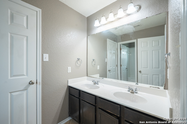Image 20 of 24 For 2941 Mineral Springs