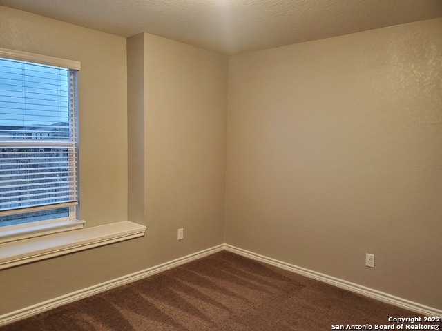 Image 13 of 21 For 576 Valley Garden