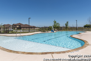 Image 19 of 21 For 576 Valley Garden