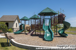 Image 21 of 21 For 576 Valley Garden