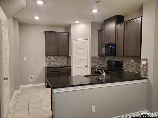 Image 6 of 21 For 576 Valley Garden