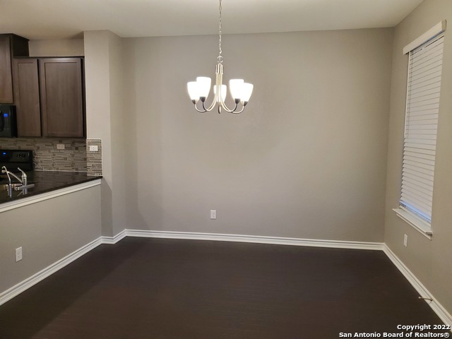 Image 7 of 21 For 576 Valley Garden